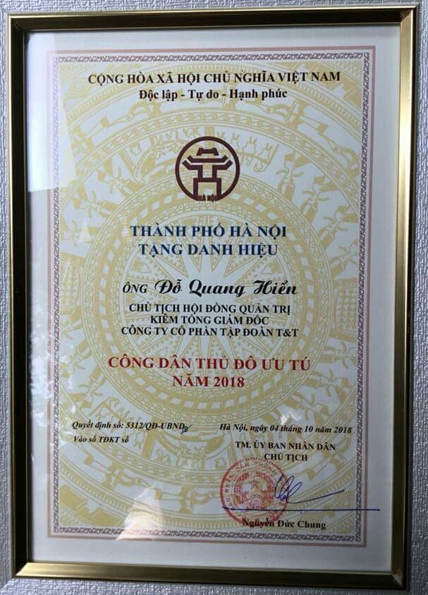09/10/2018 Chủ tịch Tập đoàn T&T Group Đỗ Quang Hiển được trao danh hiệu Công dân Thủ đô ưu tú 2018