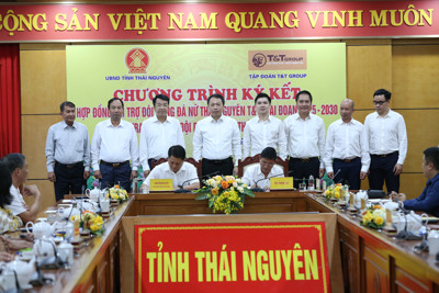 T&T GROUP TÀI TRỢ 45 TỶ ĐỒNG CHO BÓNG ĐÁ NỮ THÁI NGUYÊN