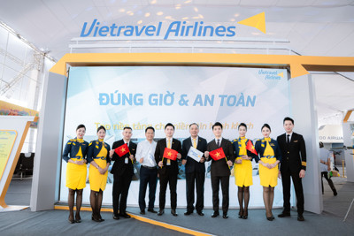 Vietravel Airlines' mark at the National Achievement Exhibition: Affirming the aspiration to take off from national airspace