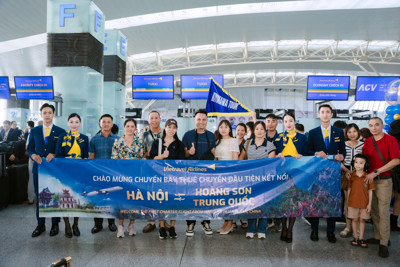 Vietravel Airlines successfully implemented the first charter flight connecting Hanoi - Hoang Son (China)
